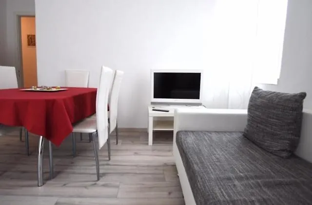 Appartamento Kampo Zara 0*,